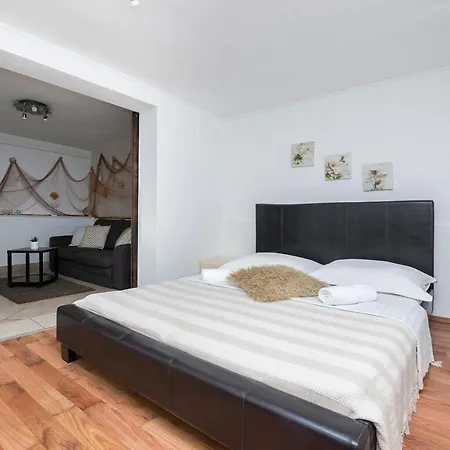 Ivana Holiday home Krapanj